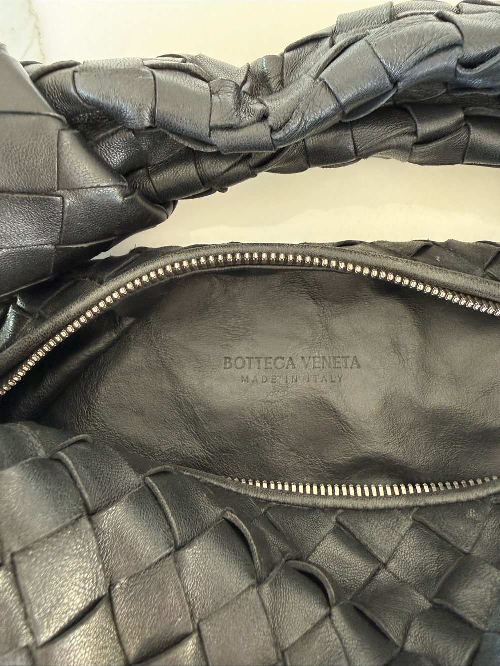 Bottega Veneta Black Jodie Teen Intrecciato Bag - Picture 7 of 13